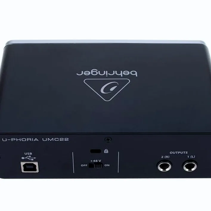 Behringer U-Phoria UMC22