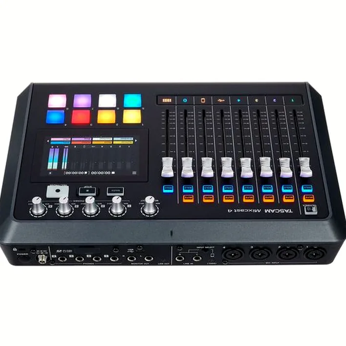 Tascam Mixcast 4 Bag Bundle