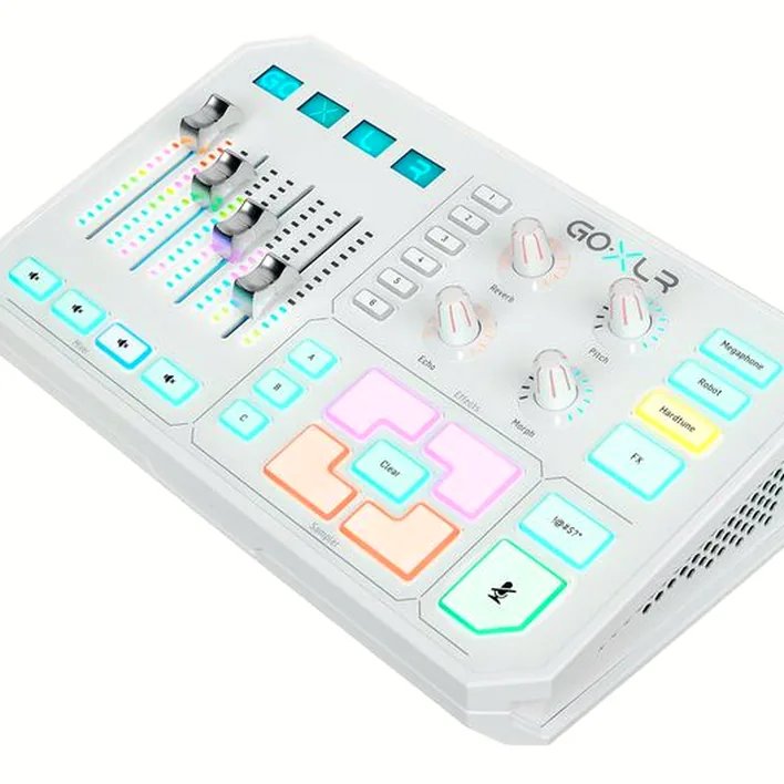 TC-Helicon Go XLR-WH