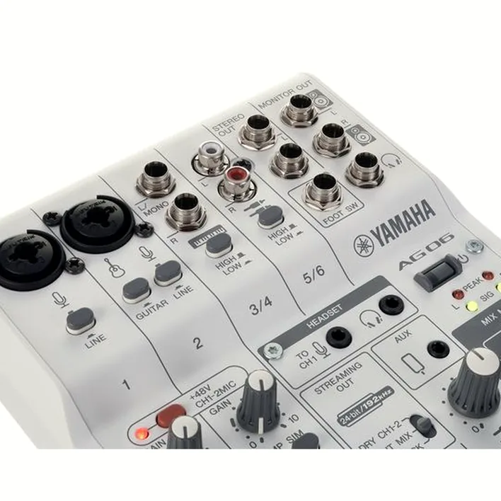 Yamaha AG06 MK2 WH
