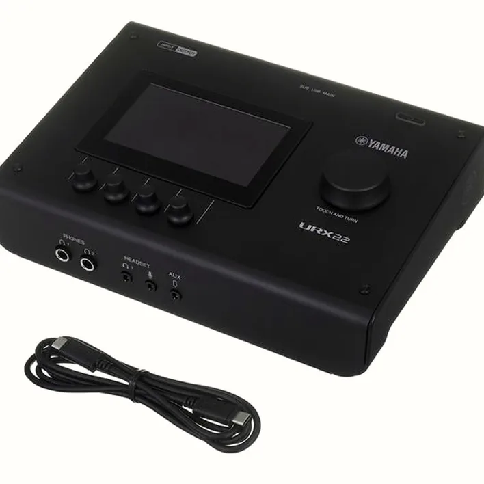 Yamaha URX22 BK