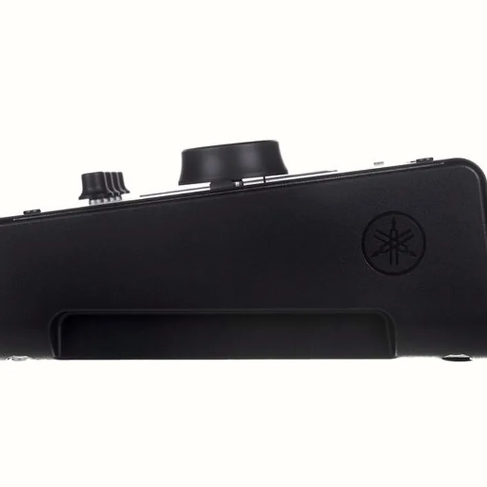 Yamaha URX22 BK