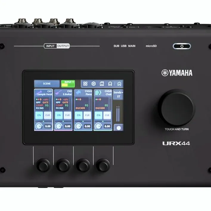 Yamaha URX44 BK