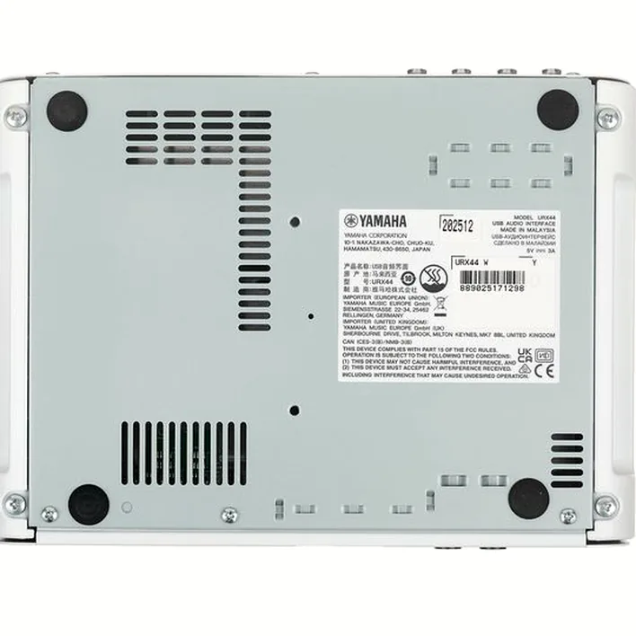 Yamaha URX44 WH
