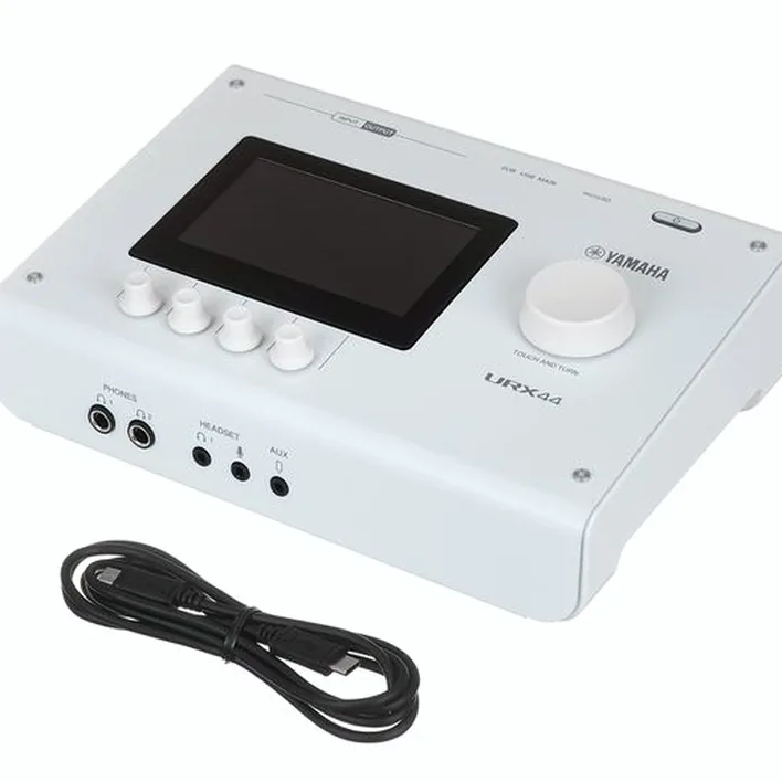 Yamaha URX44 WH