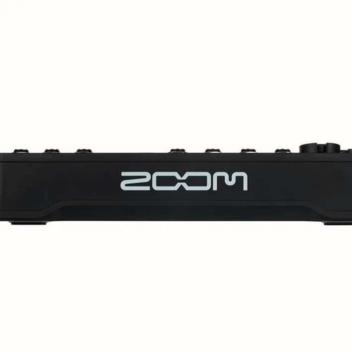 Zoom LiveTrak L-6