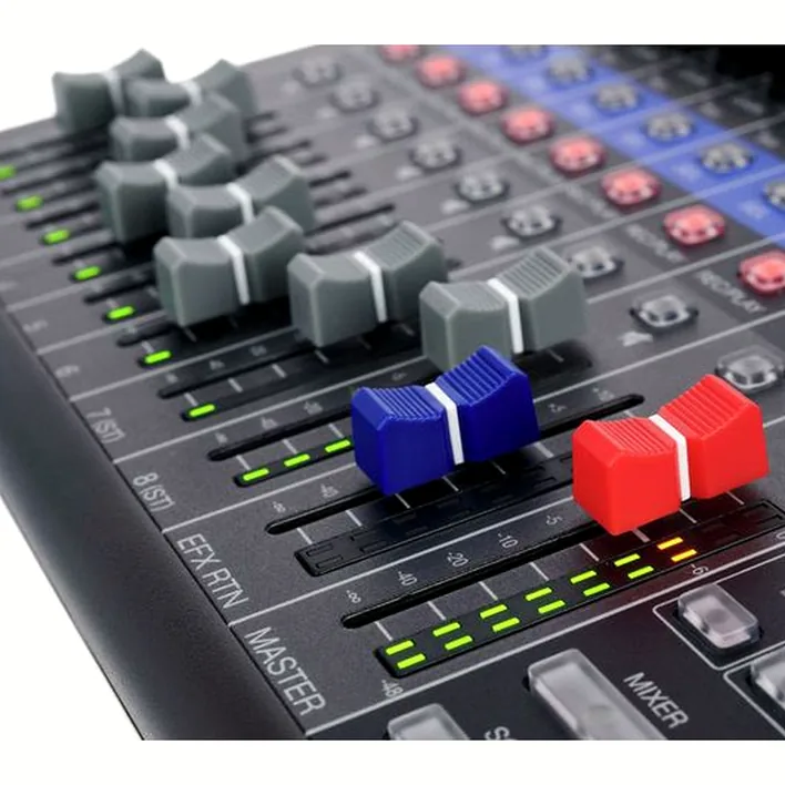 Zoom LiveTrak L-8