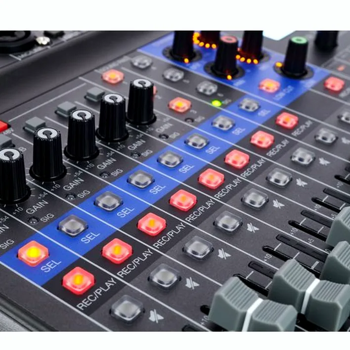 Zoom LiveTrak L-8 Bag Bundle