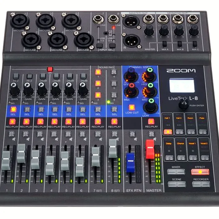 Zoom LiveTrak L-8 Bag Bundle