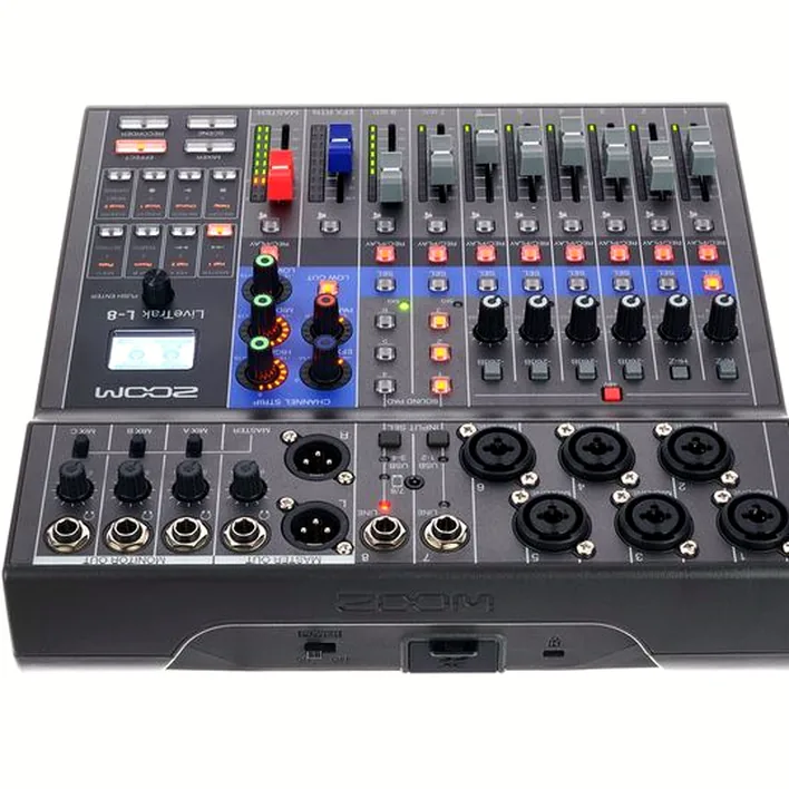 Zoom LiveTrak L-8 Bag Bundle