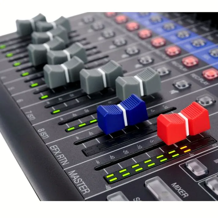 Zoom LiveTrak L-8 Case Bundle