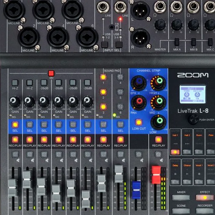 Zoom LiveTrak L-8 Case Bundle